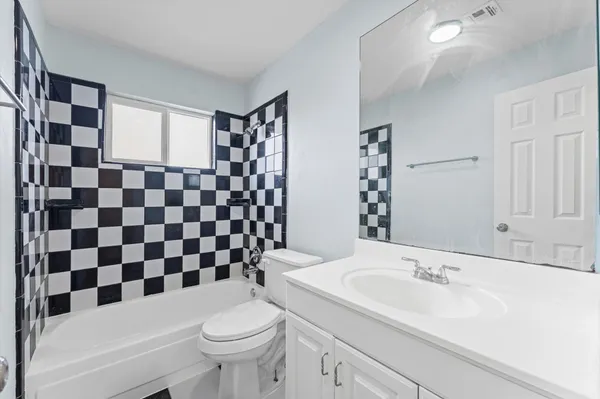 $2,500 | 10531 Spanish Grant Drive, Sugar Land, TX 77498
