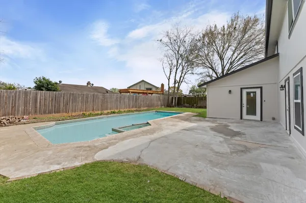 $2,500 | 10531 Spanish Grant Drive, Sugar Land, TX 77498