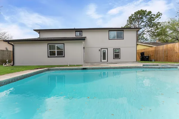 $2,500 | 10531 Spanish Grant Drive, Sugar Land, TX 77498
