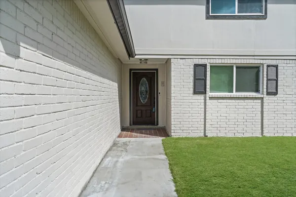 $2,500 | 10531 Spanish Grant Drive, Sugar Land, TX 77498