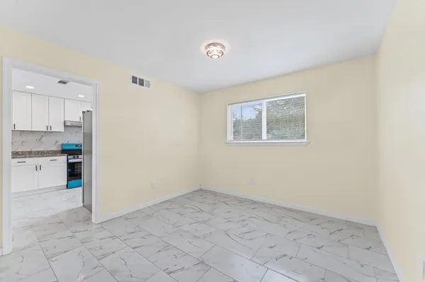 $2,500 | 10531 Spanish Grant Drive, Sugar Land, TX 77498