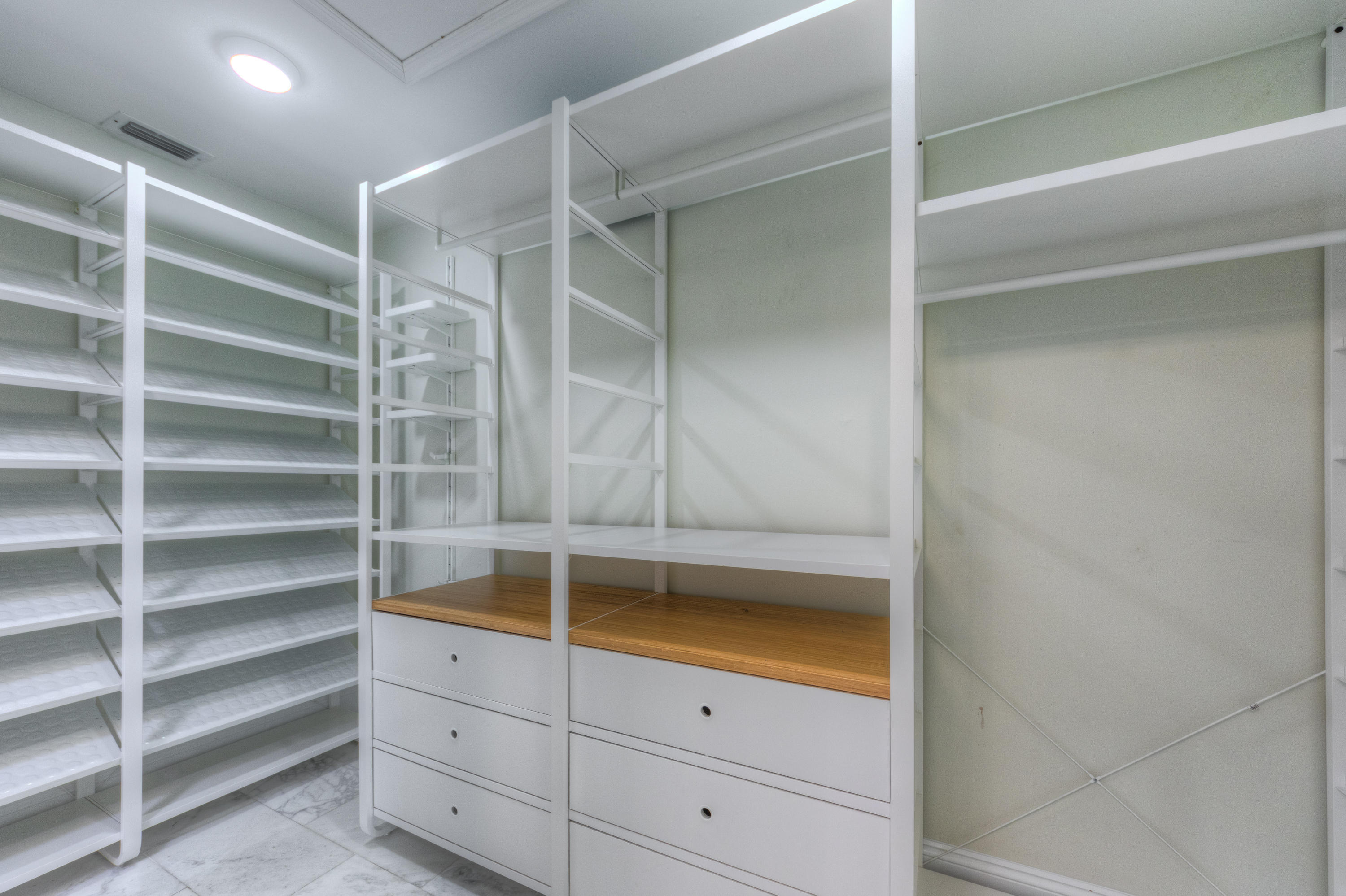 7672 Estrella Circle Boca Raton, FL 33433 - Photo 16 of 39 ESTANCIA M/B WALK IN CLOSET