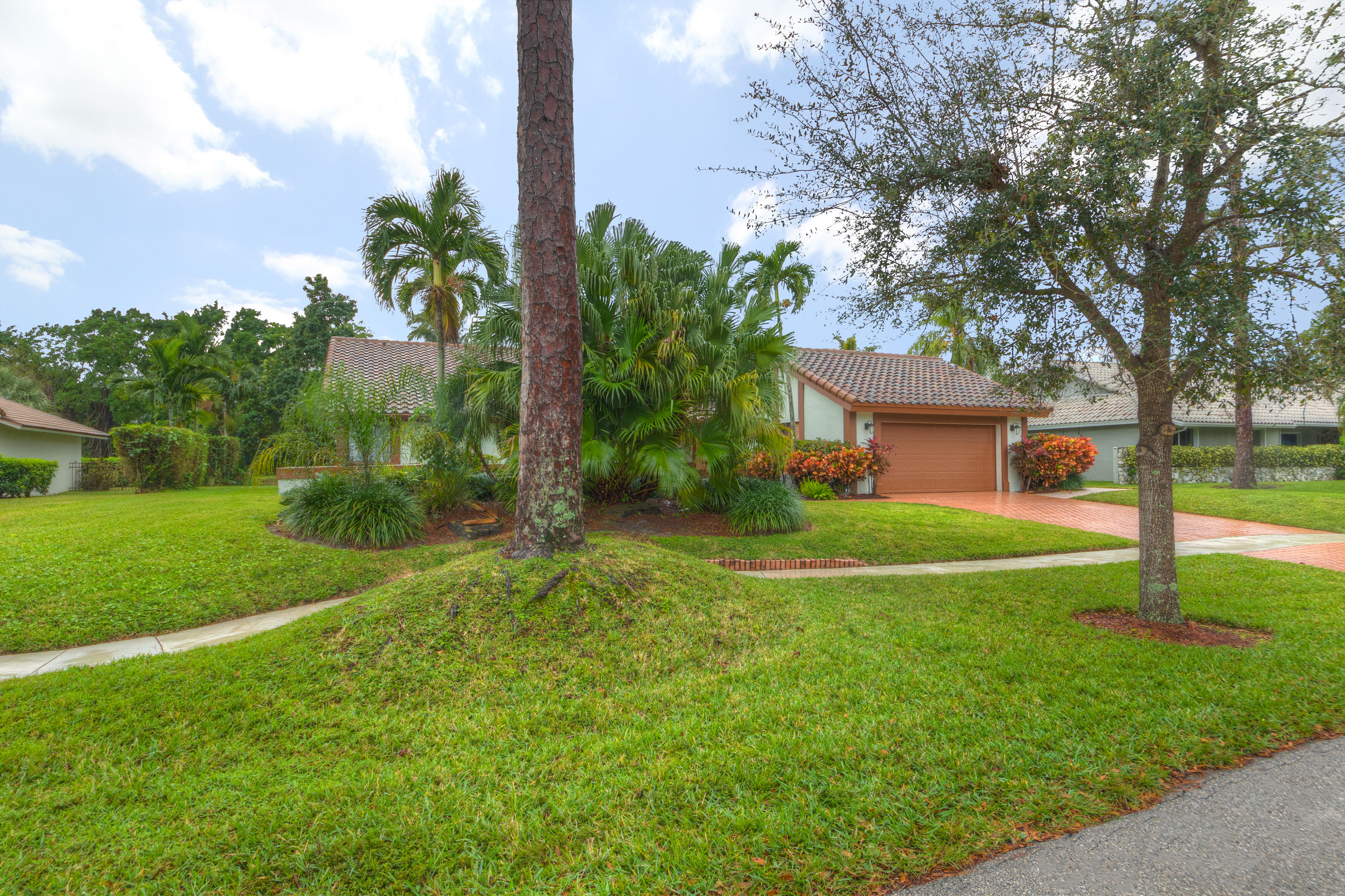 7672 Estrella Circle Boca Raton, FL 33433 - Photo 28 of 39 ESTANCIA VIEW TO THE HOUSE 1