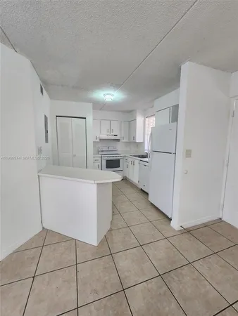 $222,900 | 6195 Northwest 186th Street, Unit 309, Hialeah, FL 33015