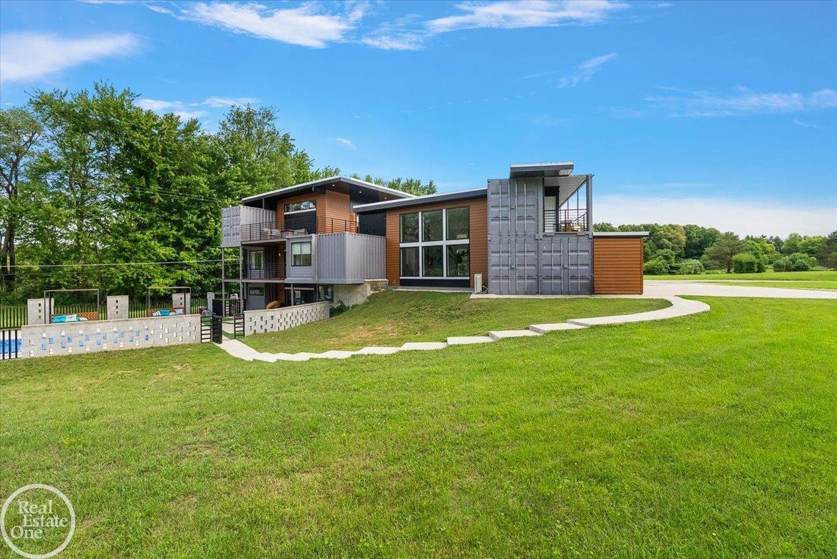 850 Frick Road Leonard, MI 48367 - Photo 51 of 84
