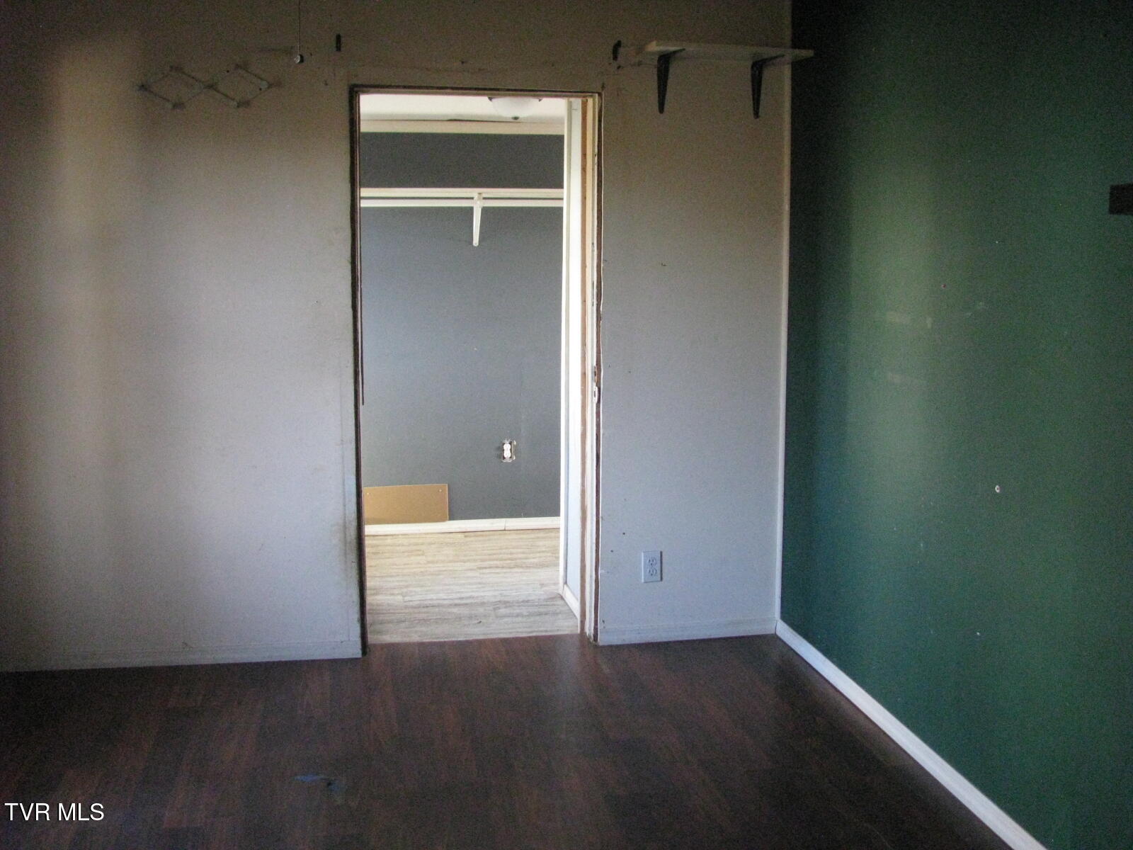 104 North Paperville Road Bristol, TN 37620 - Photo 13 of 18 IMG_7646