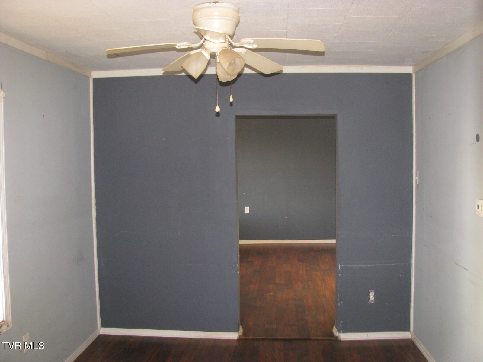 104 North Paperville Road Bristol, TN 37620 - Photo 7 of 18 IMG_7658