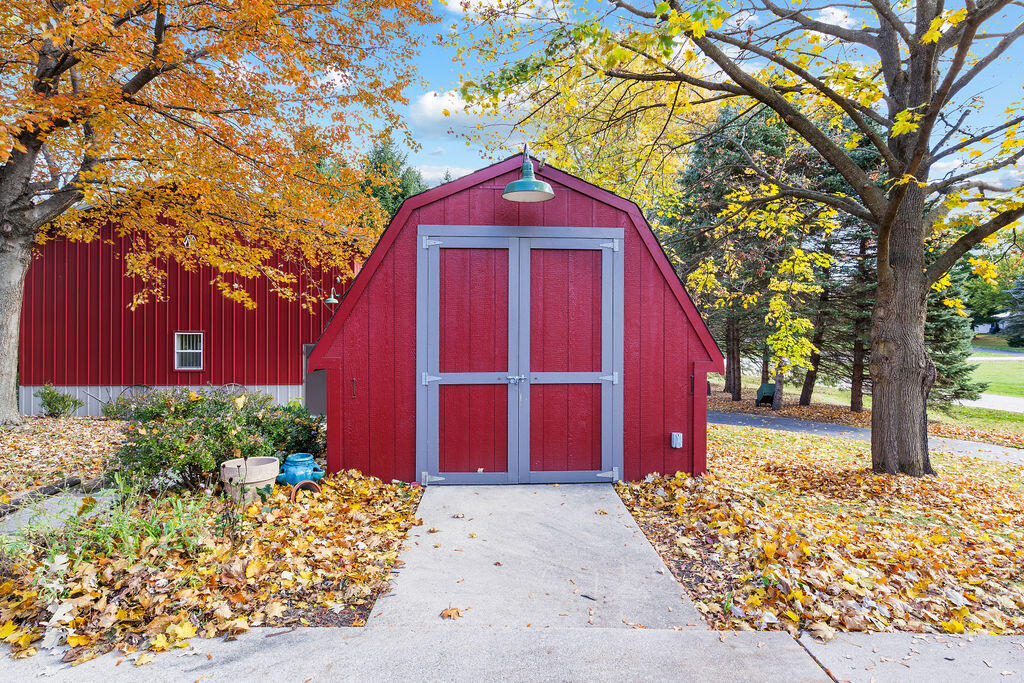 215 Criglas Road Wales, WI 53183 - Photo 44 of 48 IMG_9394