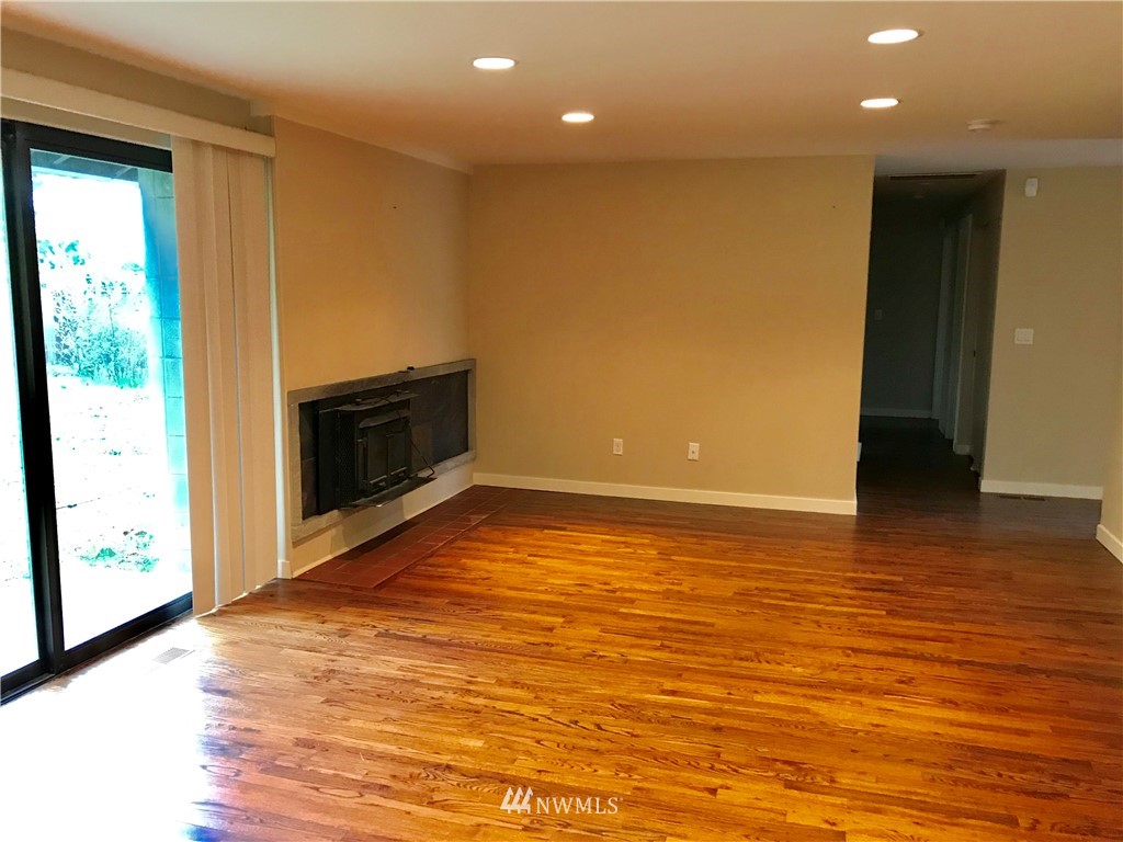 2033 Jones Circle Southeast Renton, WA 98055 - Photo 12 of 12