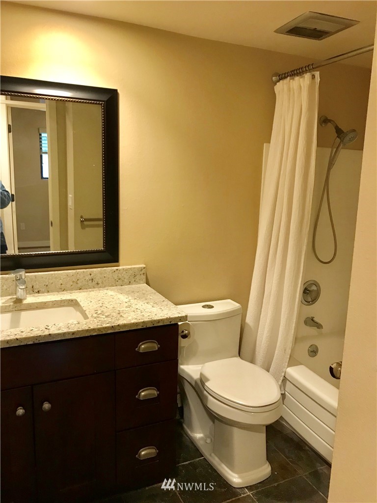 2033 Jones Circle Southeast Renton, WA 98055 - Photo 6 of 12