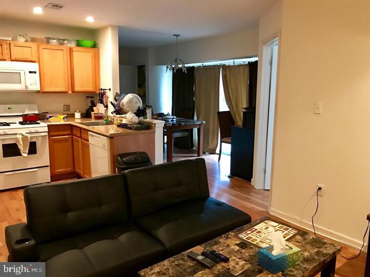 3834 Bel Pre Road, Unit 8118 Silver Spring, MD 20906 - Photo 3 of 10