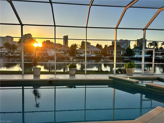a view of a window with a view of the room