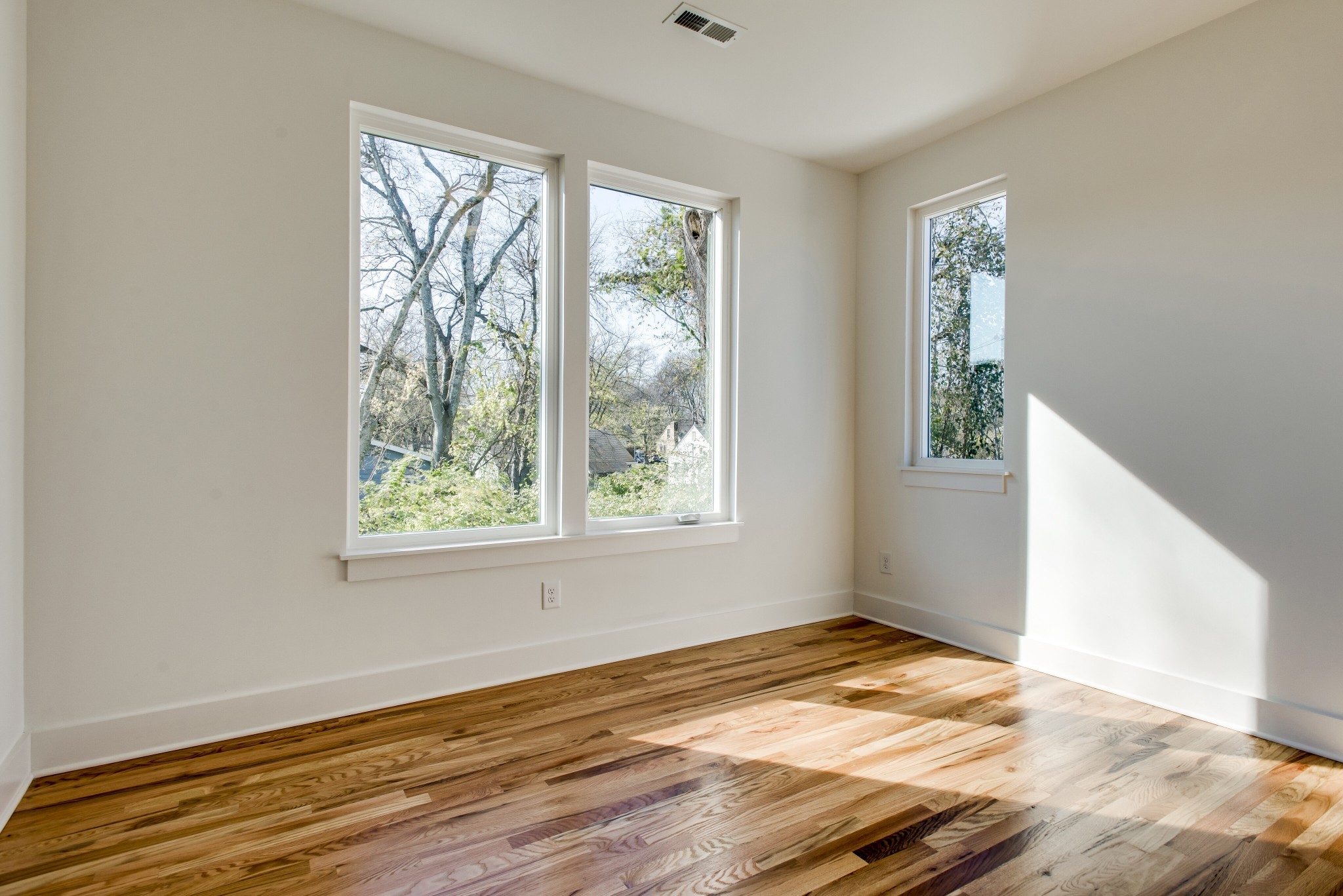 505 Croley Drive Nashville, TN 37209 - Photo 25 of 38 a view of empty room with wooden floor and fan