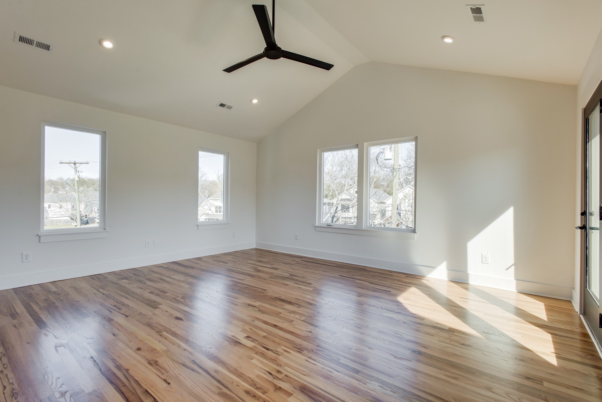 505 Croley Drive Nashville, TN 37209 - Photo 27 of 38 a view of empty room with wooden floor and fan