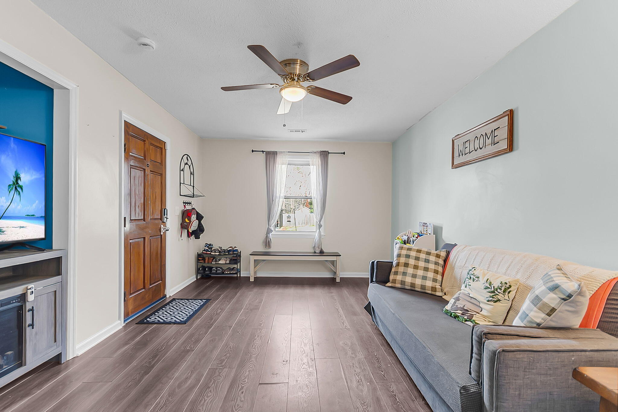 118 Waring Road Summerville, SC 29485 - Photo 5 of 29 CREM - 118 Waring-19