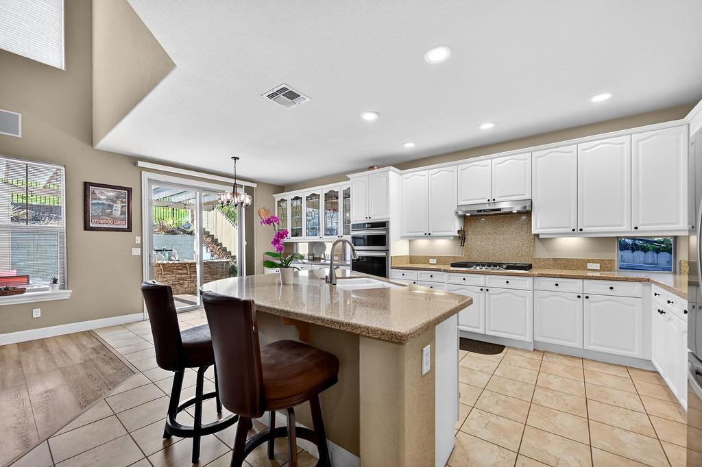 343 Carpenter Hill Road Folsom, CA 95630 - Photo 6 of 56