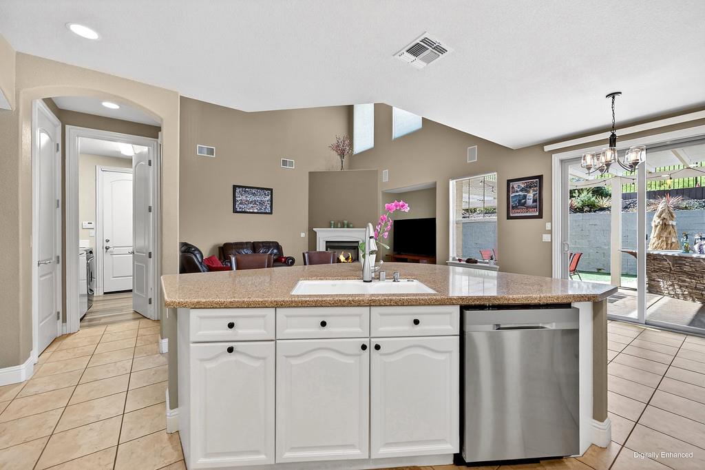 343 Carpenter Hill Road Folsom, CA 95630 - Photo 7 of 56