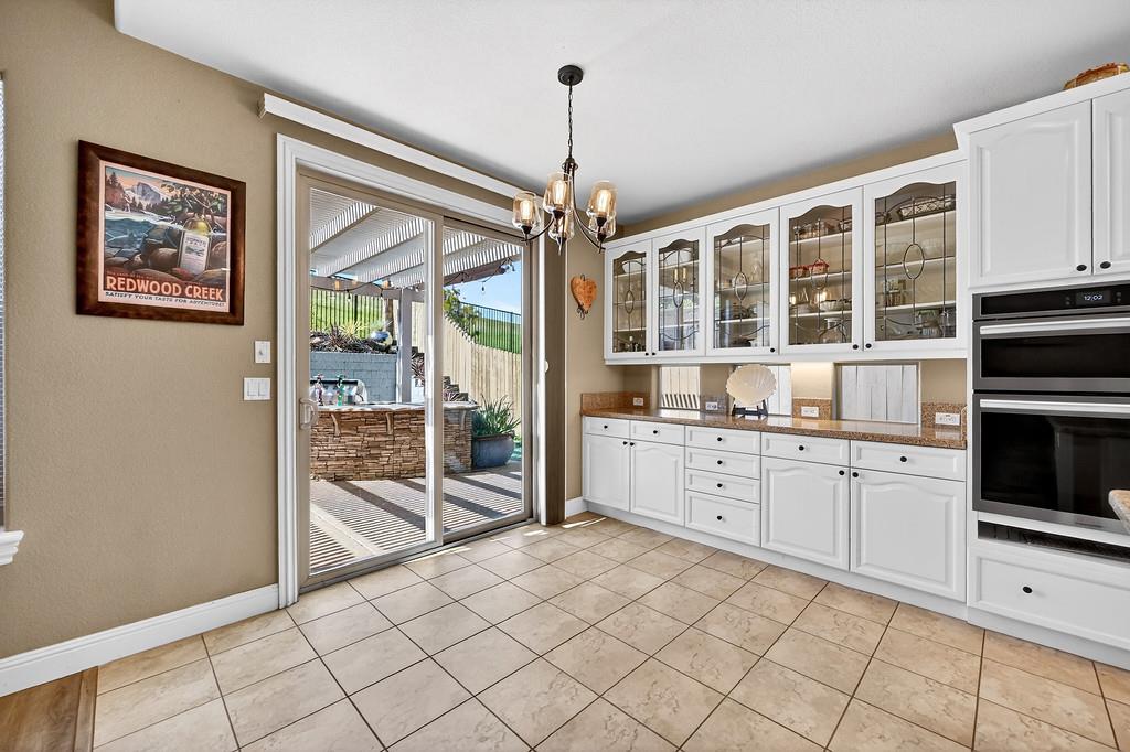 343 Carpenter Hill Road Folsom, CA 95630 - Photo 10 of 56