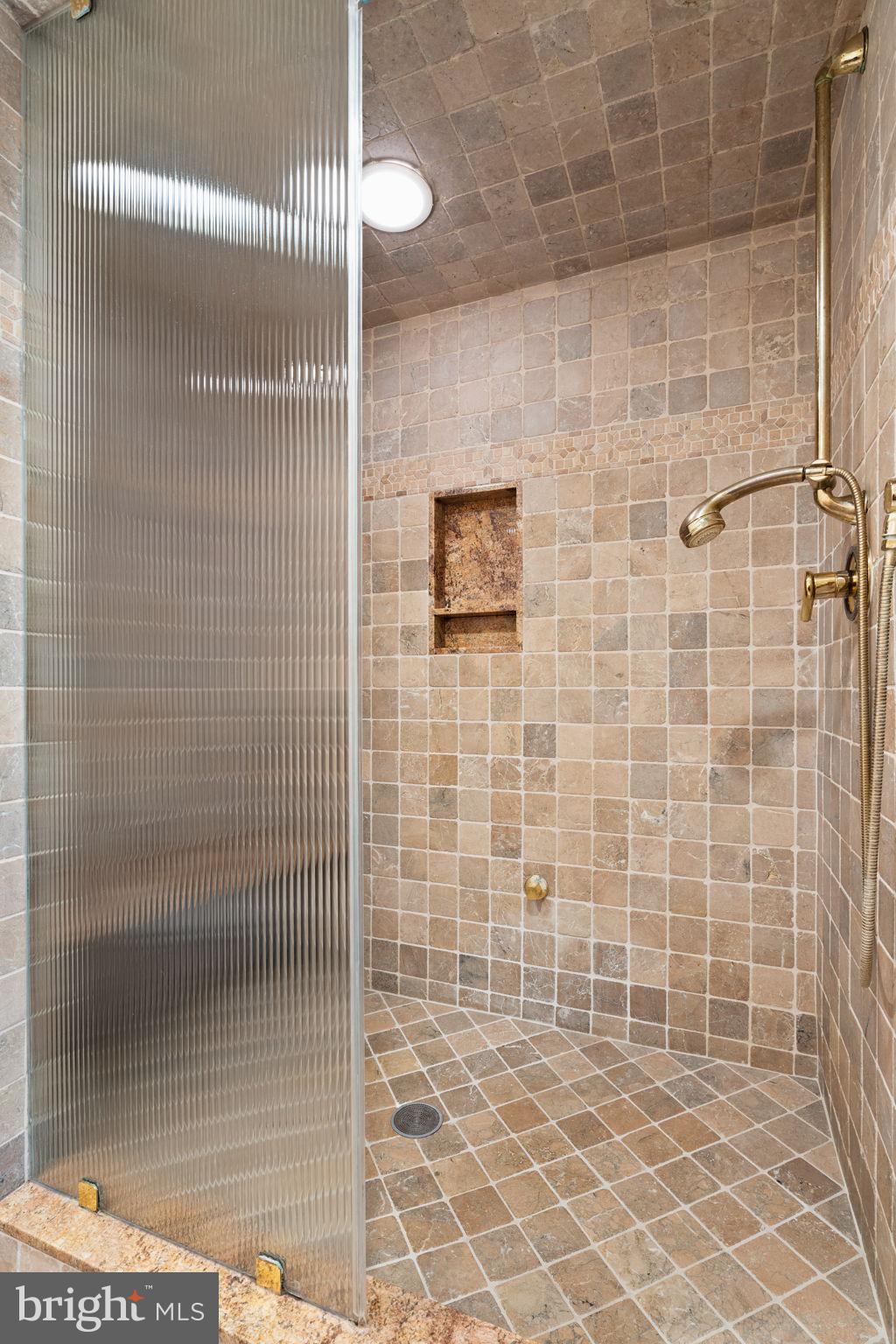 245 South 3rd Street Philadelphia, PA 19106 - Photo 40 of 63 a bathroom with a shower