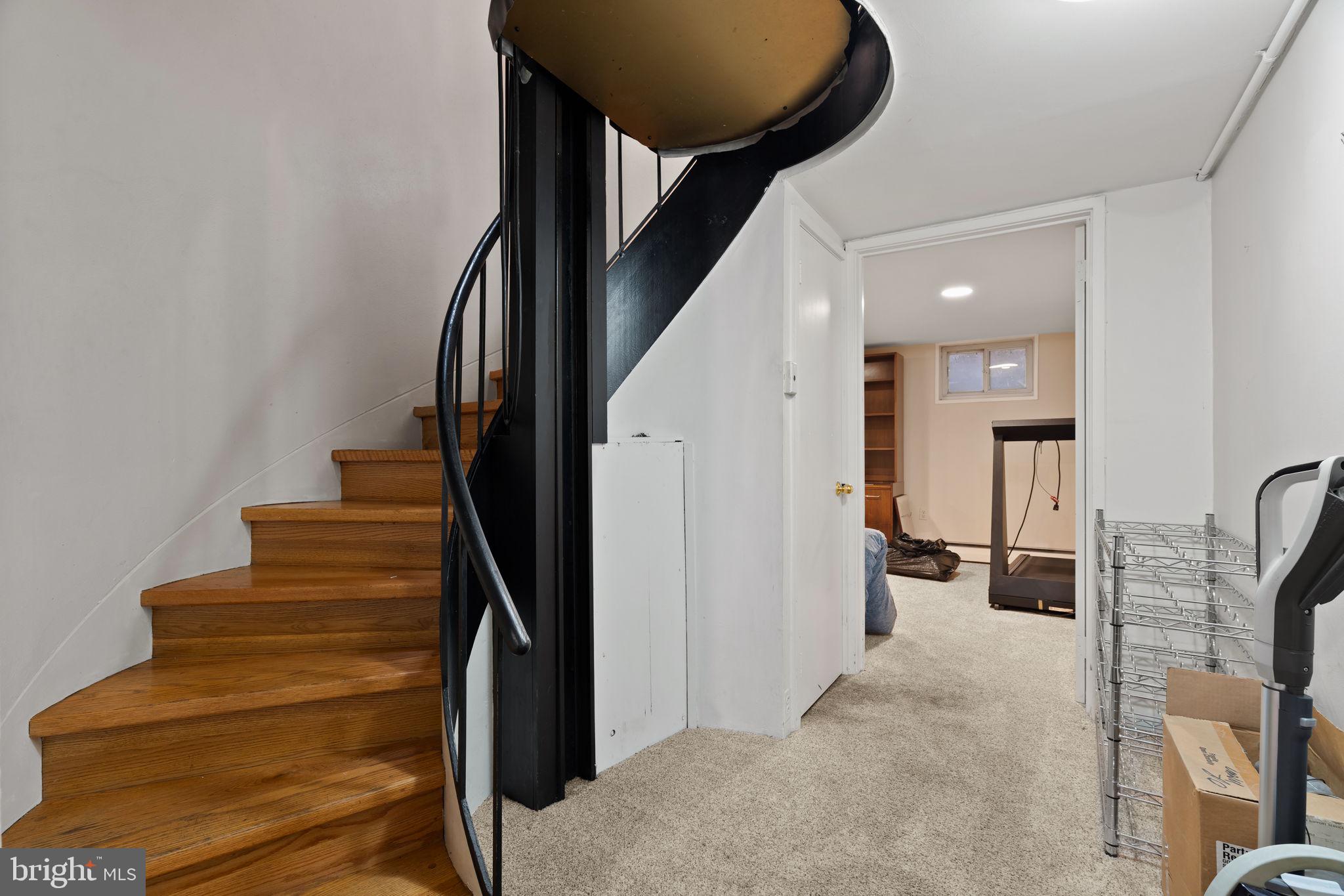 245 South 3rd Street Philadelphia, PA 19106 - Photo 45 of 63 a view of entryway and hall