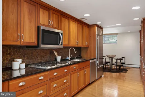 $1,485,000 | 245 South 3rd Street, Philadelphia, PA 19106