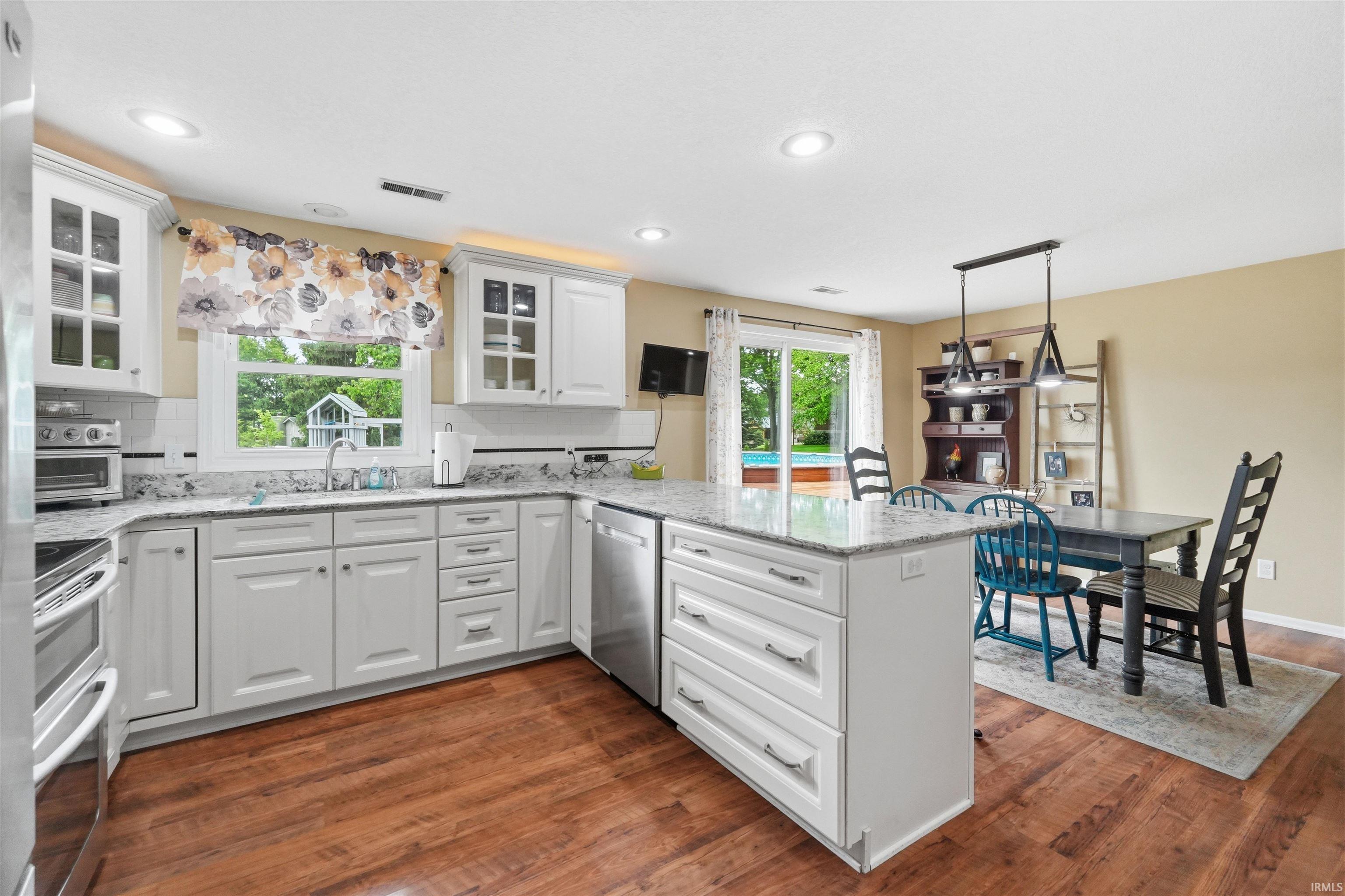 9804 Gerig Road Leo, IN 46765 - Photo 11 of 36 Gallery Image 11