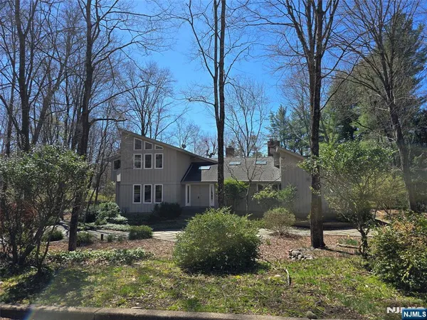 $1,599,990 | 47 Hopper Farm Road, Upper Saddle River, NJ 07458