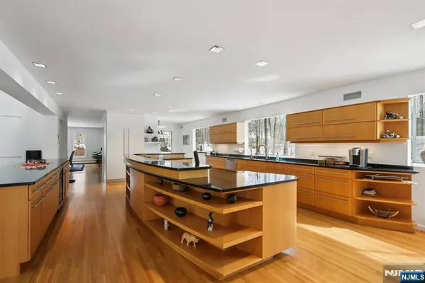 $1,599,990 | 47 Hopper Farm Road, Upper Saddle River, NJ 07458