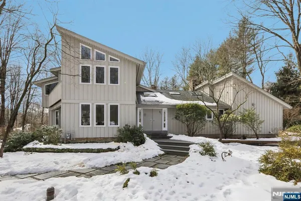 $1,599,990 | 47 Hopper Farm Road, Upper Saddle River, NJ 07458