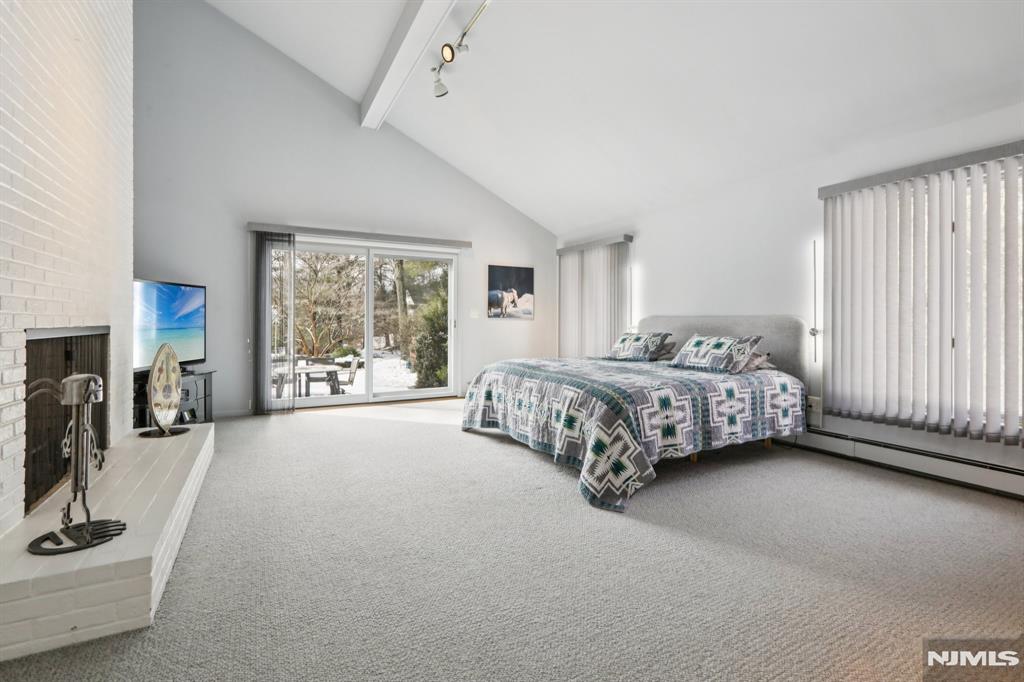 47 Hopper Farm Road Upper Saddle River, NJ 07458 - Photo 22 of 50