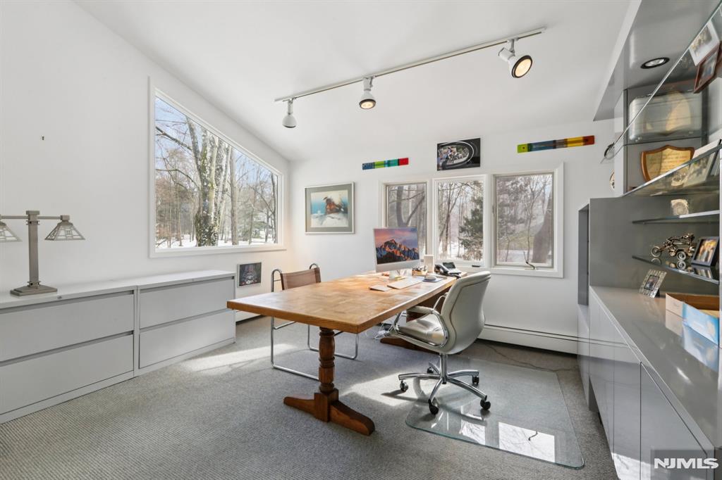 47 Hopper Farm Road Upper Saddle River, NJ 07458 - Photo 29 of 50