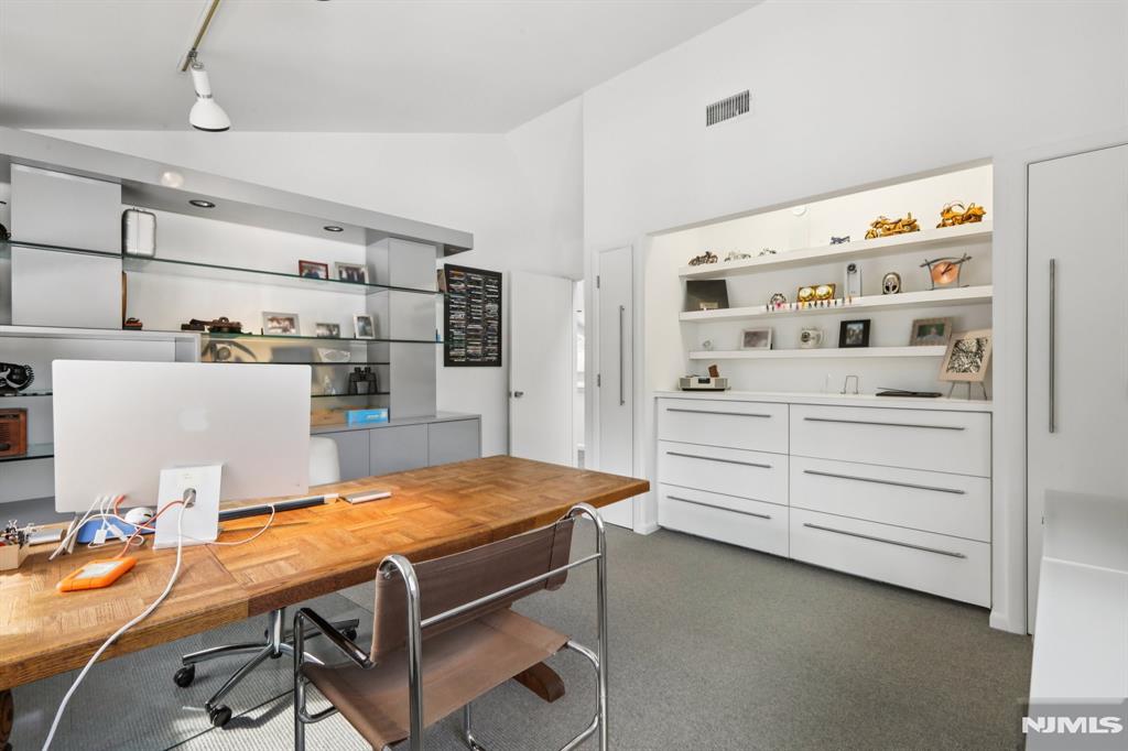 47 Hopper Farm Road Upper Saddle River, NJ 07458 - Photo 30 of 50