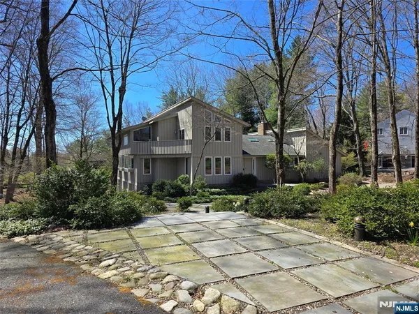 $1,599,990 | 47 Hopper Farm Road, Upper Saddle River, NJ 07458