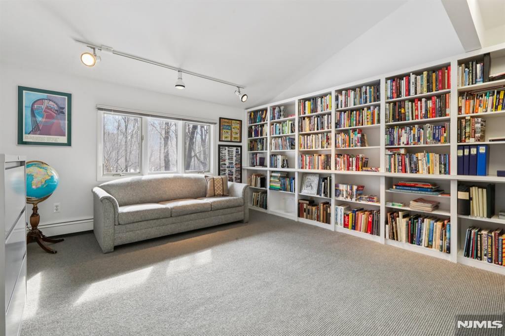 47 Hopper Farm Road Upper Saddle River, NJ 07458 - Photo 31 of 50