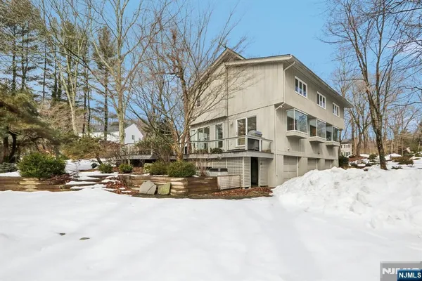 $1,599,990 | 47 Hopper Farm Road, Upper Saddle River, NJ 07458