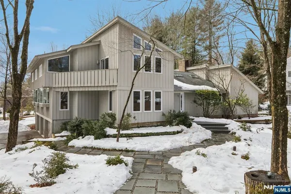 $1,599,990 | 47 Hopper Farm Road, Upper Saddle River, NJ 07458