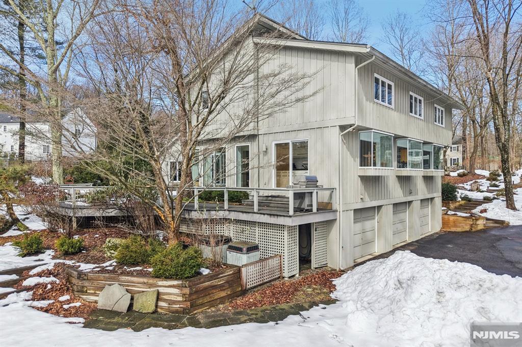 47 Hopper Farm Road Upper Saddle River, NJ 07458 - Photo 45 of 50