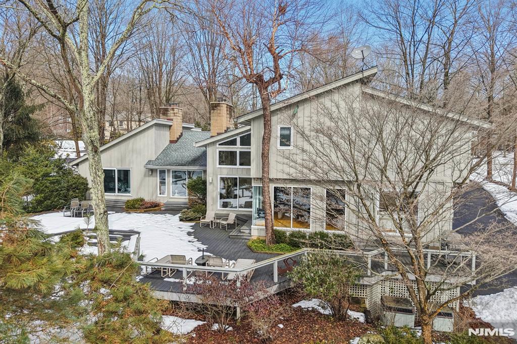 47 Hopper Farm Road Upper Saddle River, NJ 07458 - Photo 46 of 50