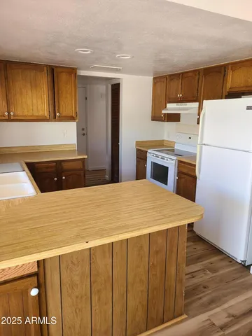 $2,100 | 2726 South Rogers, Mesa, AZ 85202