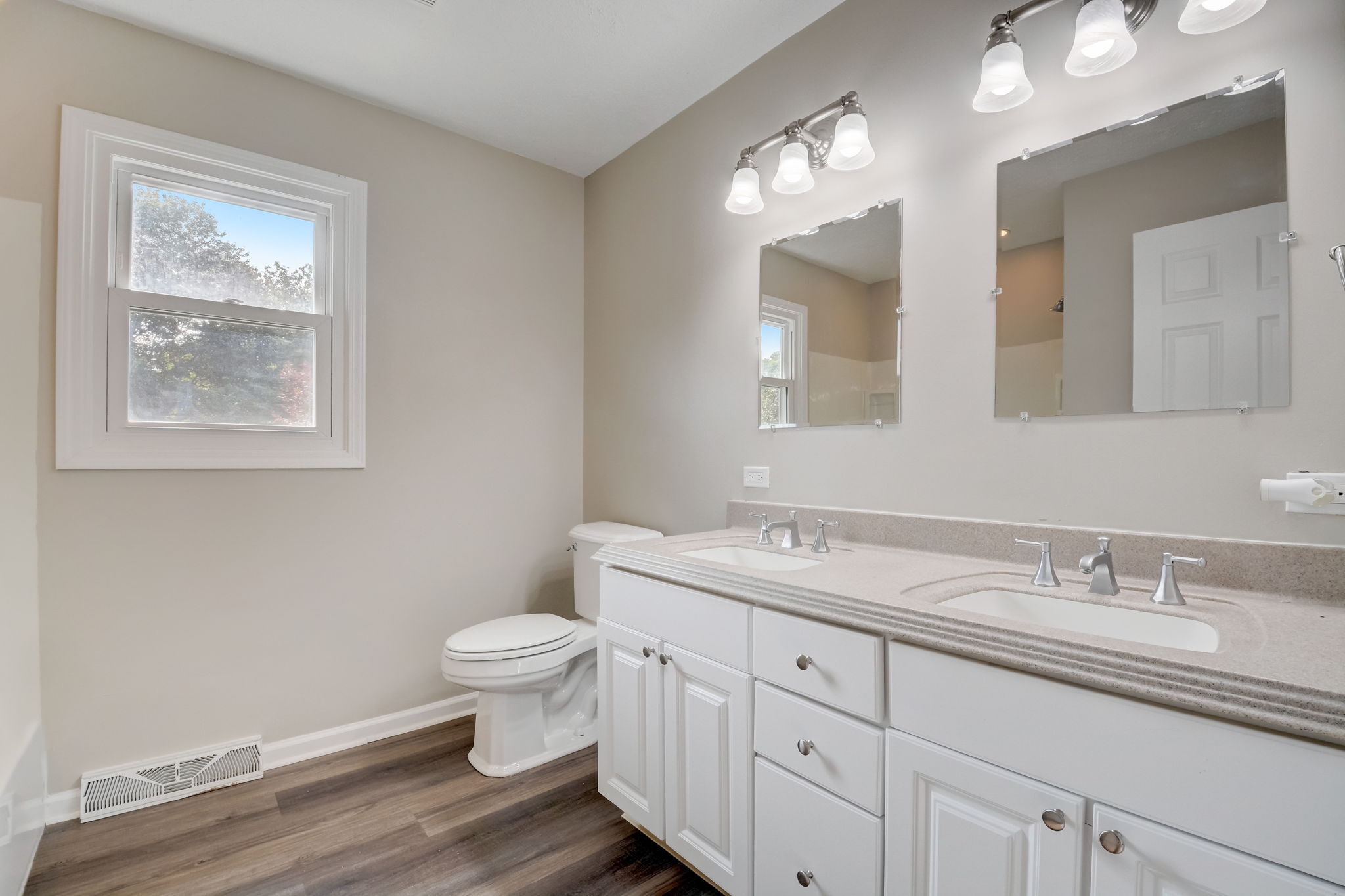 1935 Sandhill Road Indianapolis, IN 46217 - Photo 12 of 16 Gallery Image 12