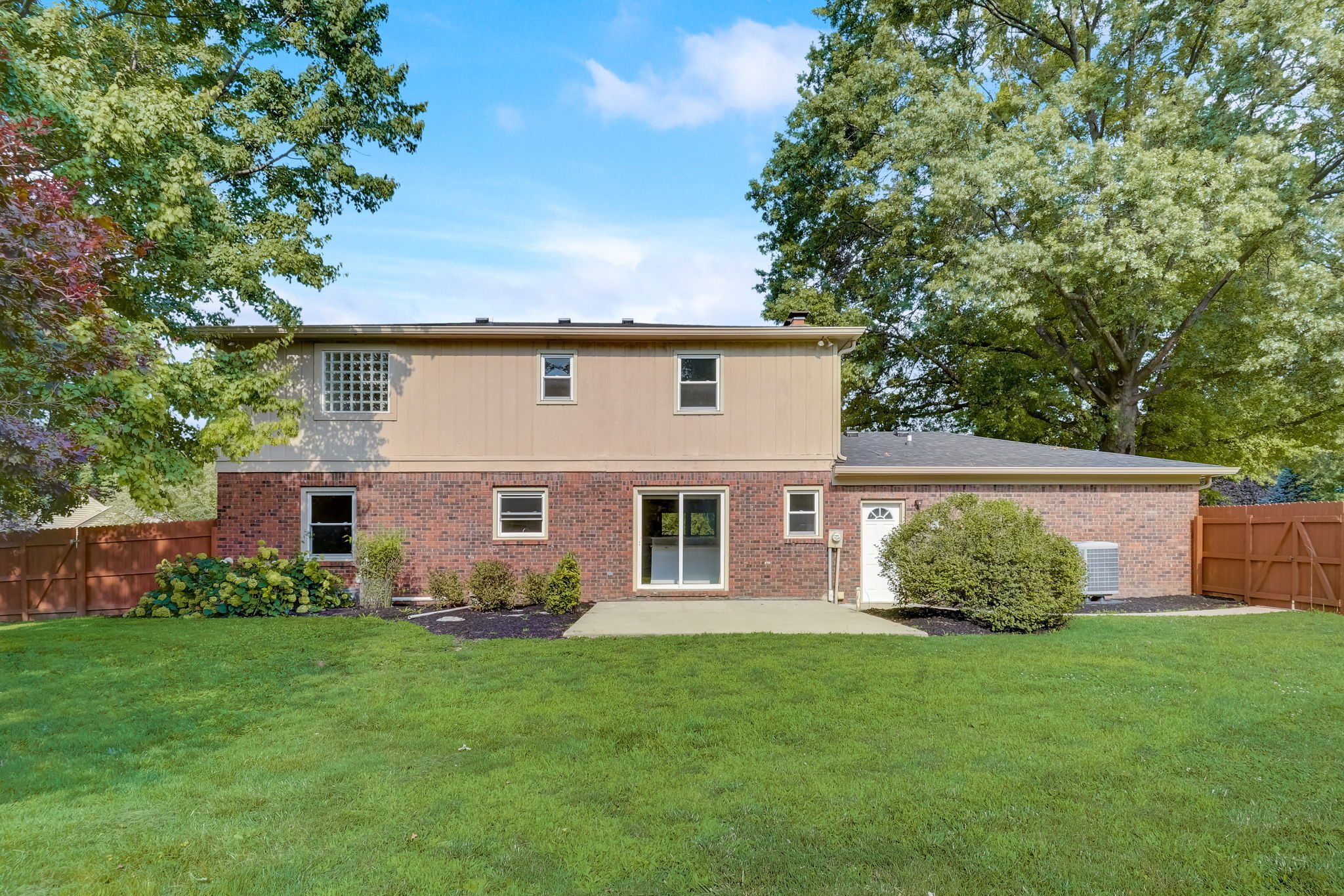 1935 Sandhill Road Indianapolis, IN 46217 - Photo 15 of 16 Gallery Image 15