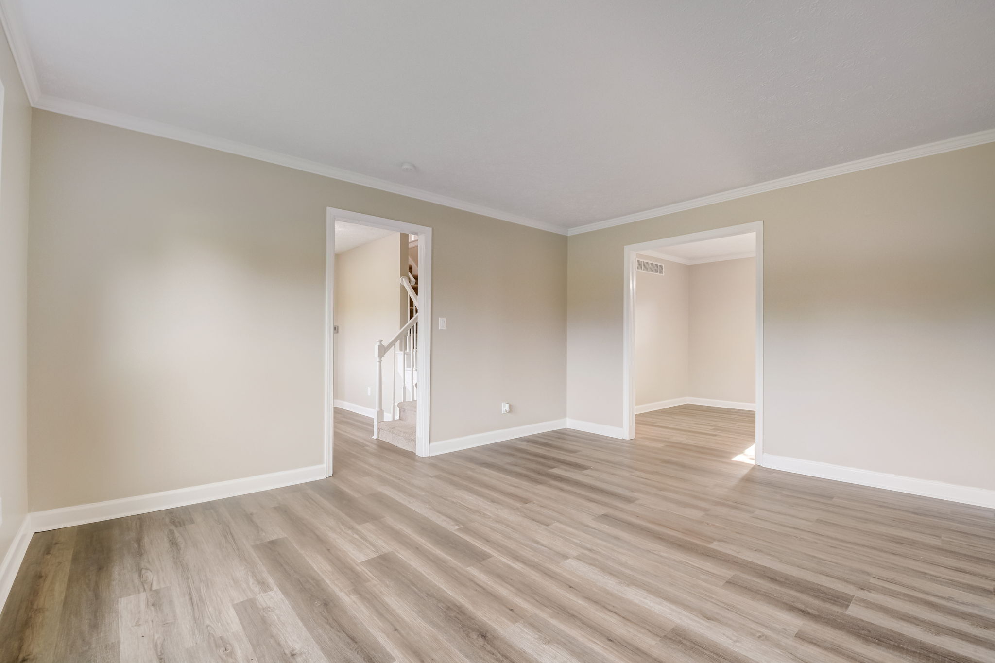 1935 Sandhill Road Indianapolis, IN 46217 - Photo 4 of 16 Gallery Image 4