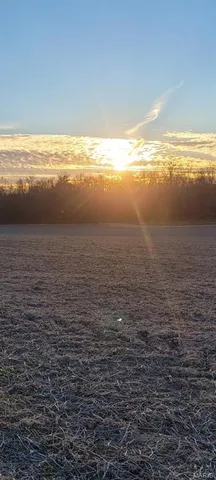 $625,000 | Undisclosed Address, St. Jacob, IL 62281