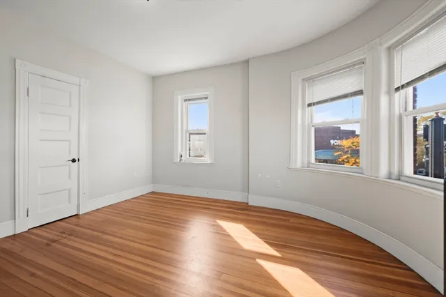 $3,450 | 495 Broadway, Unit 2, Somerville, MA 02145