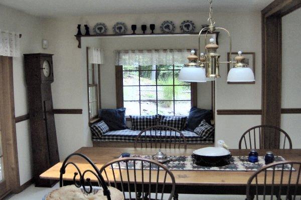 605 Bond Street Bushkill, PA 18324 - Photo 8 of 16 Another View of Dining Room