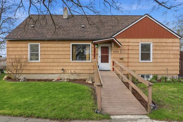 $355,000 | 1020 Maxwell Street, Davenport, WA 99122