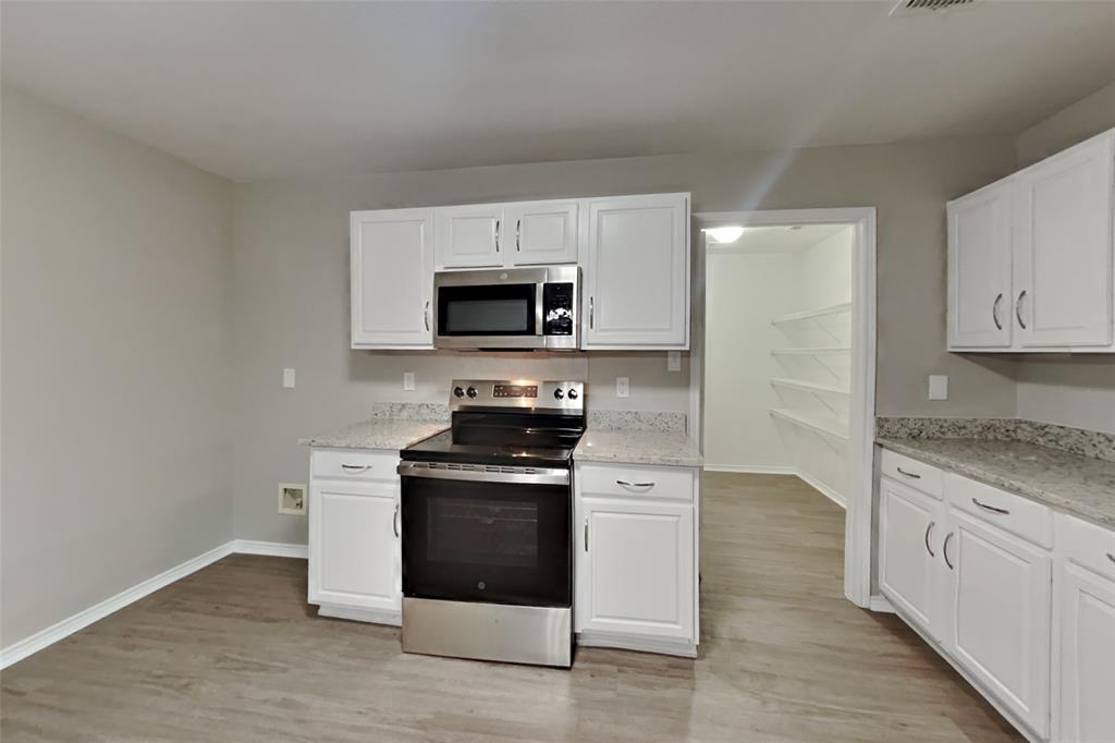 6017 Bronze River Road Fort Worth, TX 76179 - Photo 6 of 30