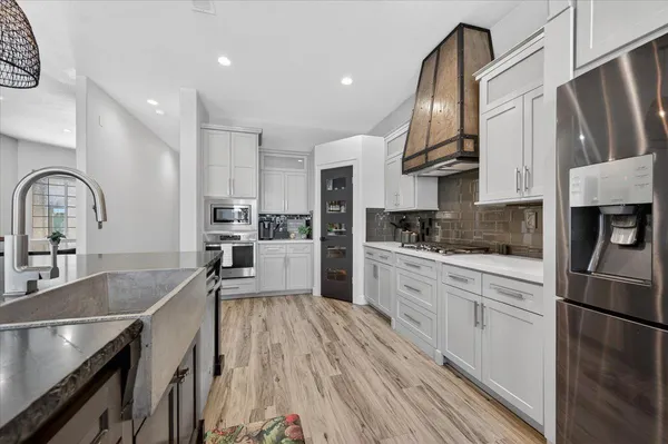 $679,000 | 2776 East Muncie Avenue, Fresno, CA 93720