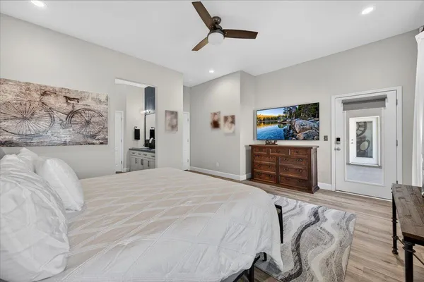 $679,000 | 2776 East Muncie Avenue, Fresno, CA 93720