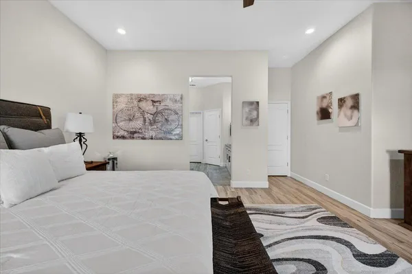 $679,000 | 2776 East Muncie Avenue, Fresno, CA 93720